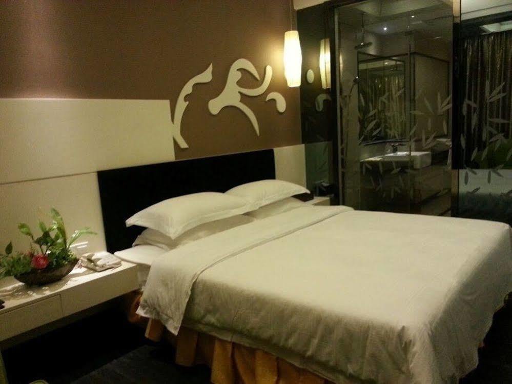 Jun Hao Hotel Dongguan  Exterior photo