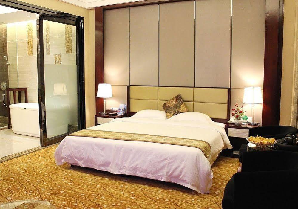 Jun Hao Hotel Dongguan  Exterior photo