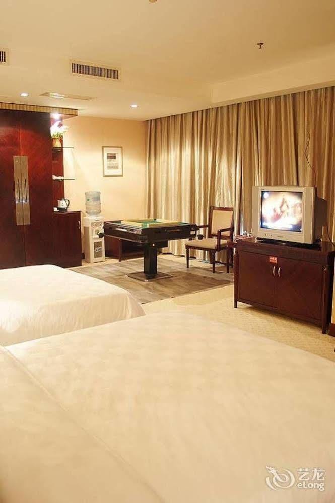 Jun Hao Hotel Dongguan  Exterior photo
